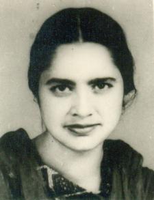 Qasim's Mother: Khalida Saadat